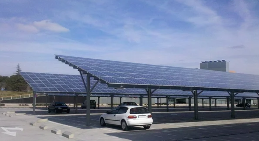 韩国：公共停车场强制装光伏！
