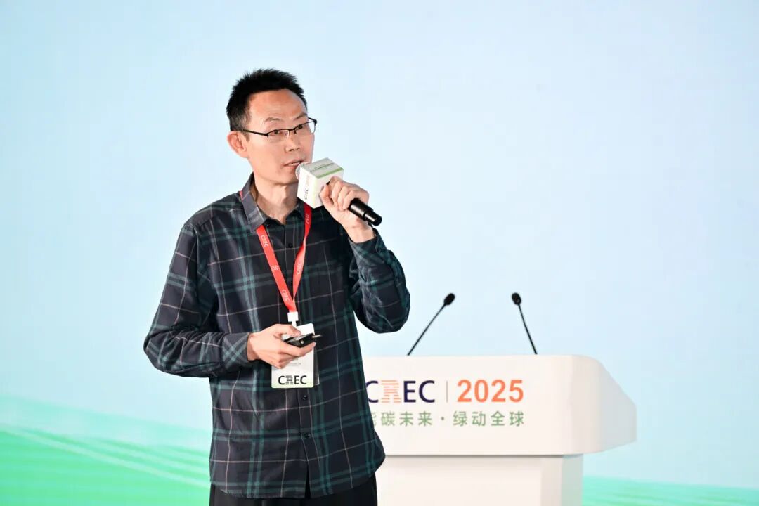 第十二届分布式光伏+储能会议在无锡太湖国际博览中心成功举办