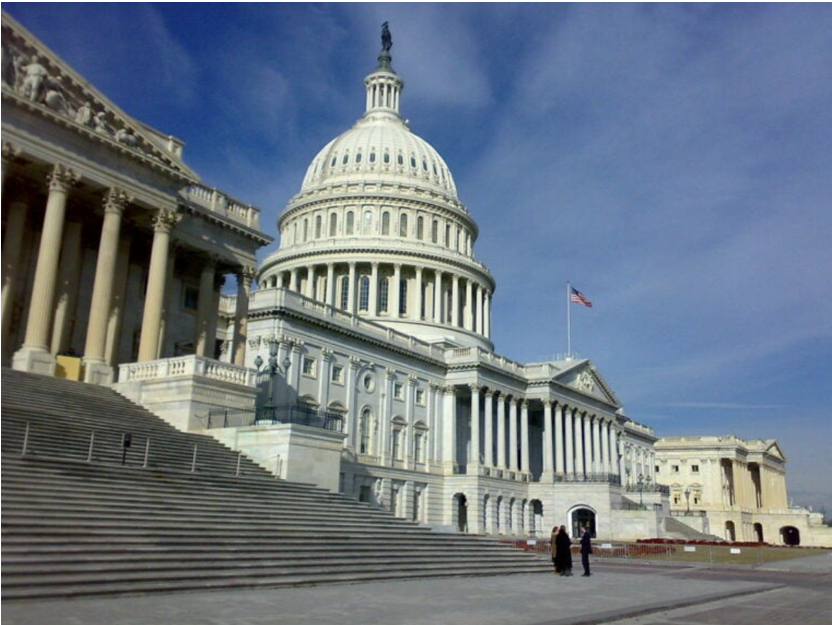 焦虑的美国光伏产业：涉116GW，项目许可“全面暂停”