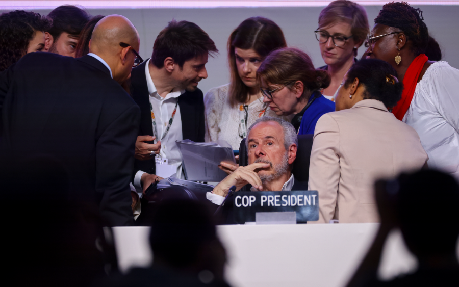 COP30闭幕：适应资金获突破，化石燃料淘汰路径仍悬空