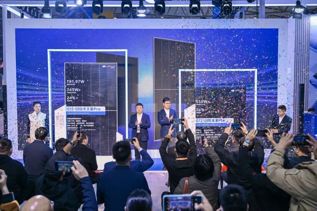 光伏“内卷”突围：琏升多分片HJT组件重磅发布，高效降本引领行业高质量发展