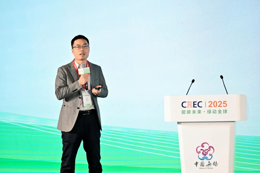 第十二届分布式光伏+储能会议在无锡太湖国际博览中心成功举办