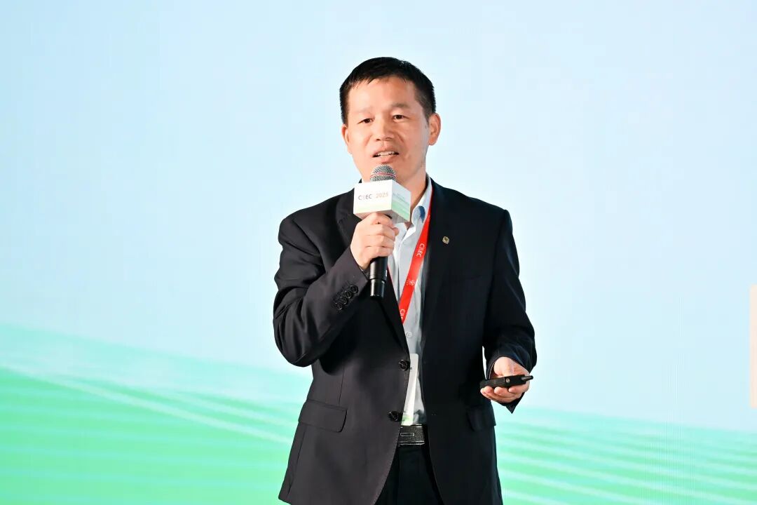 第十二届分布式光伏+储能会议在无锡太湖国际博览中心成功举办