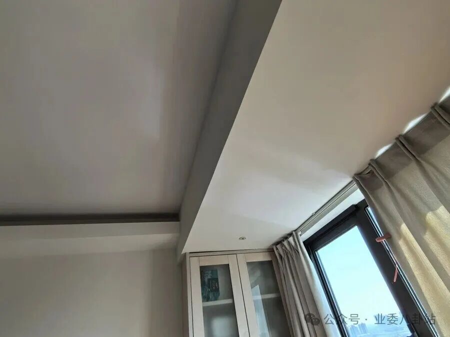 上海业主装光伏，遭小区居民强烈反对！