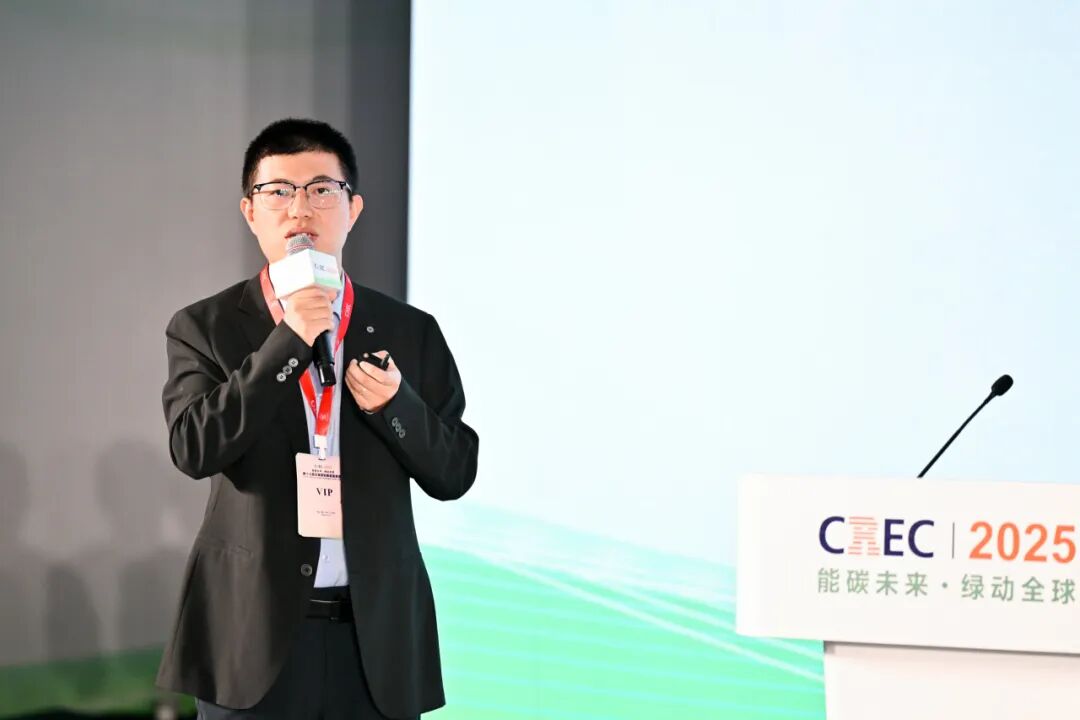 第十二届分布式光伏+储能会议在无锡太湖国际博览中心成功举办