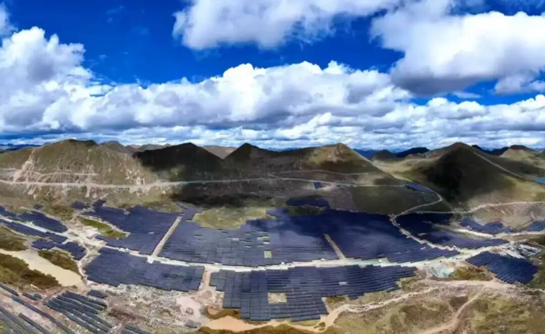 350MW，中国电建承建最高海拔大型光伏项目并网