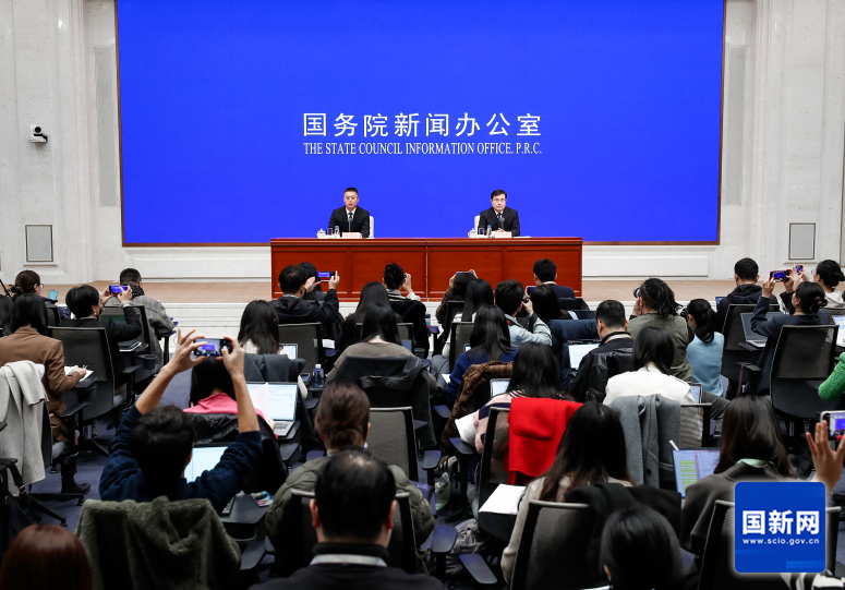 国新办发布会十余次提及新能源！