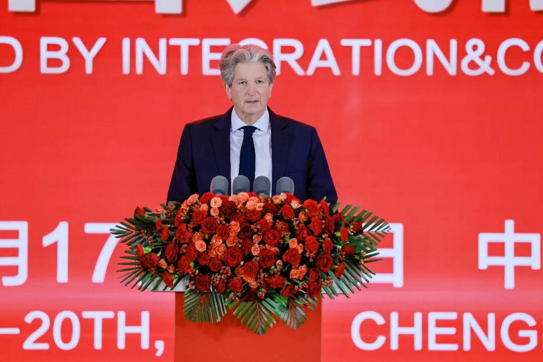 全球光储领袖聚蓉城 共破内卷筑就零碳新生态丨2025第八届中国国际光伏与储能产业大会