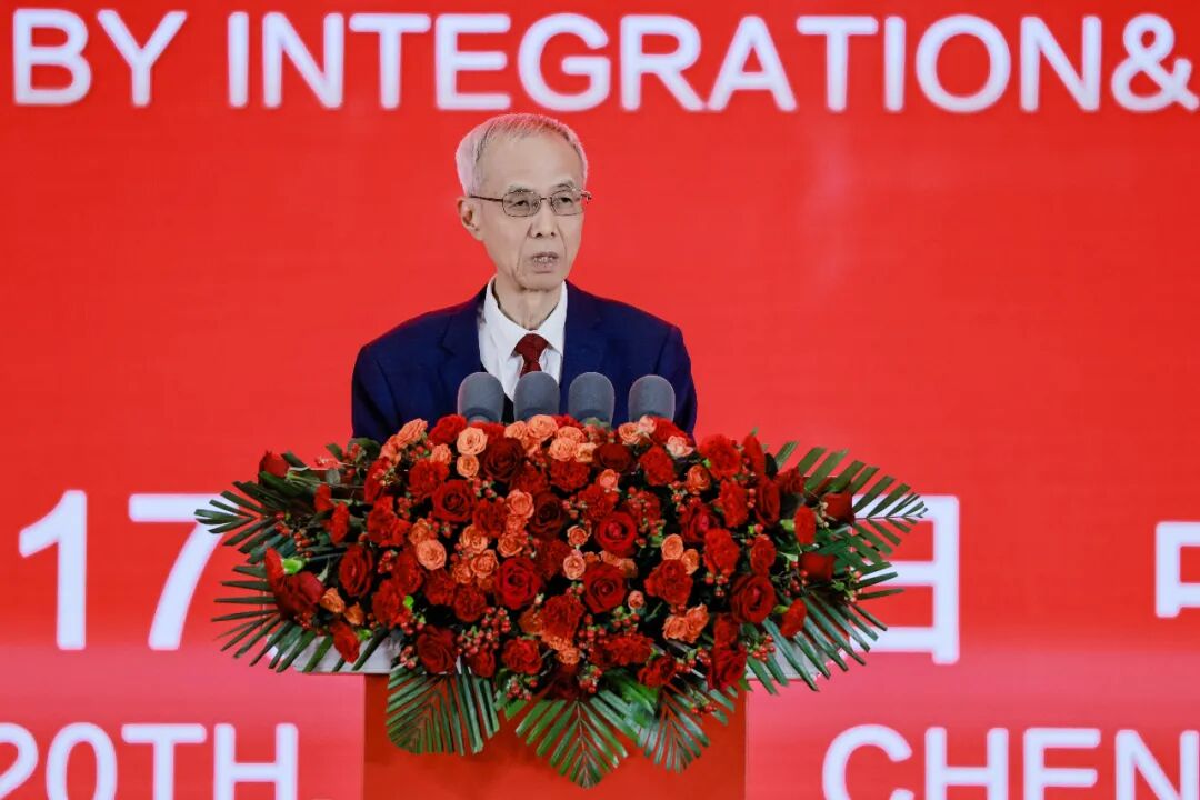 全球光储领袖聚蓉城 共破内卷筑就零碳新生态丨2025第八届中国国际光伏与储能产业大会