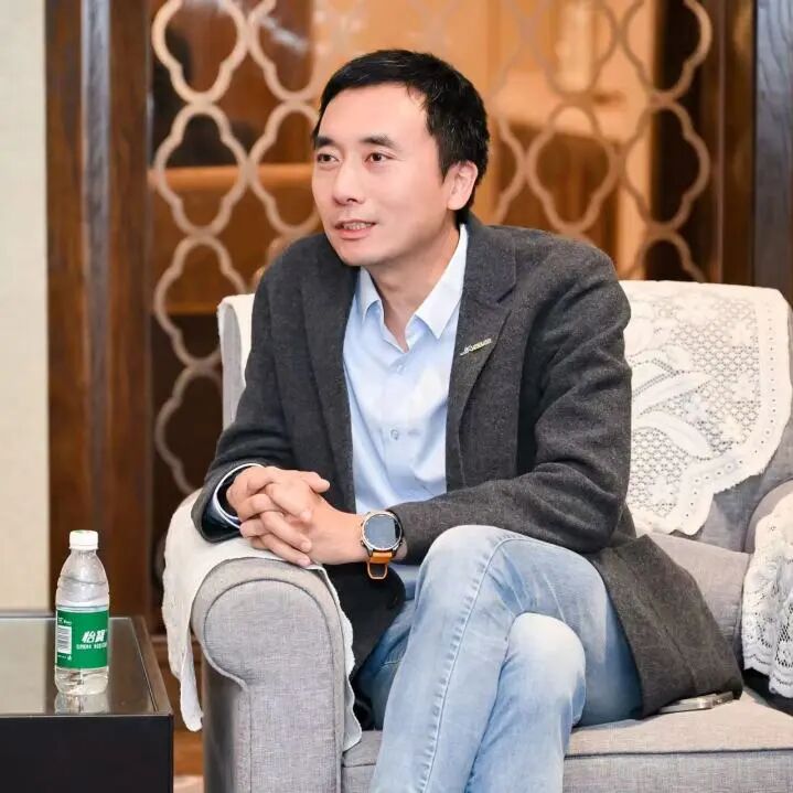 下一代光伏技术突围：路线分化、量产突破与成本攻坚