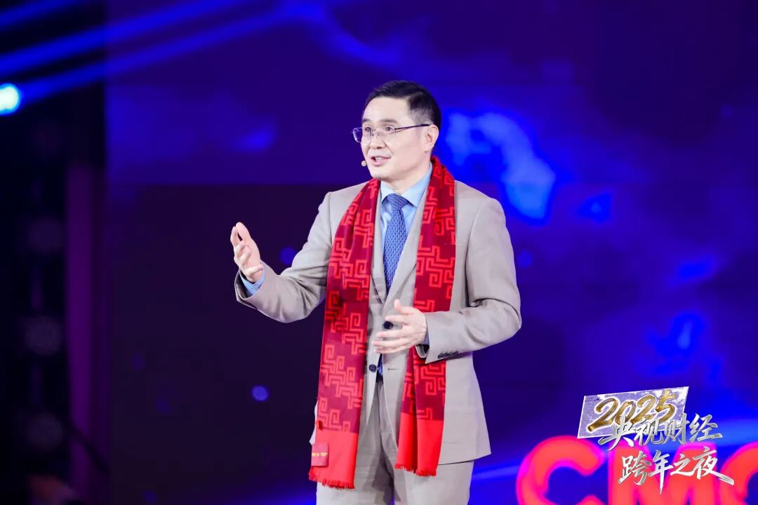 隆基绿能董事长、总经理钟宝申央视跨年发声：光伏寒冬是破局重生的契机