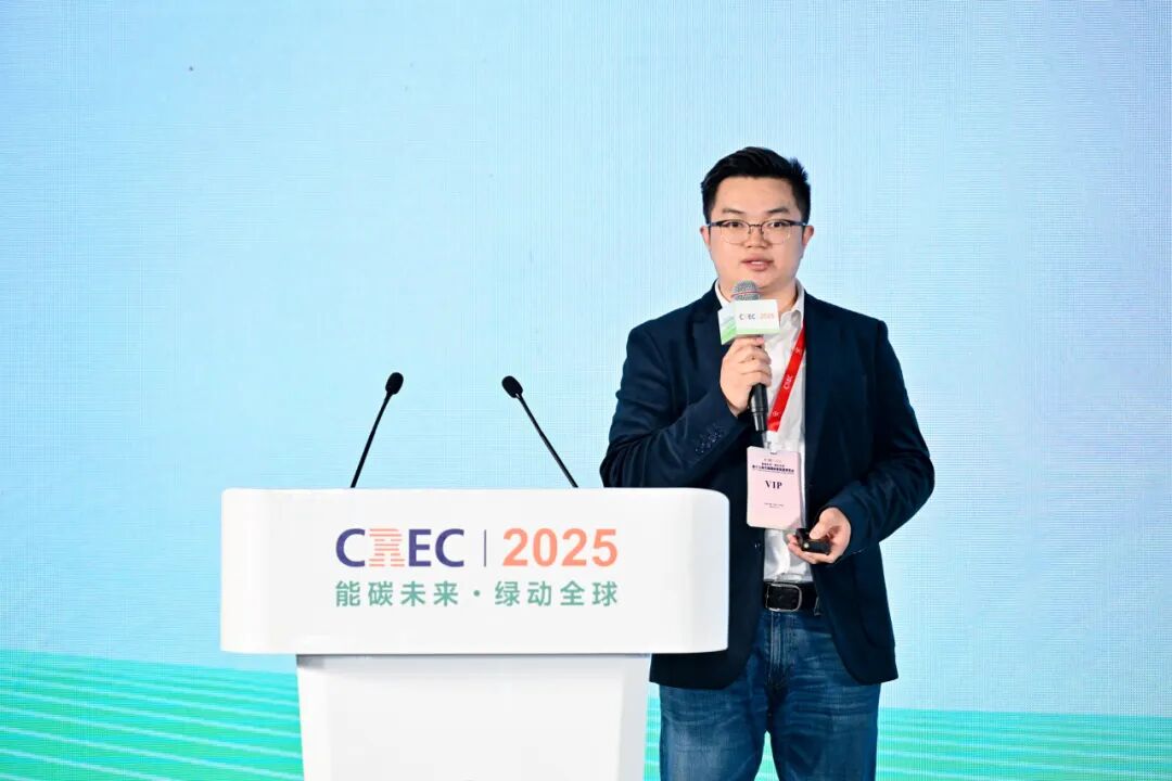 第十二届分布式光伏+储能会议在无锡太湖国际博览中心成功举办